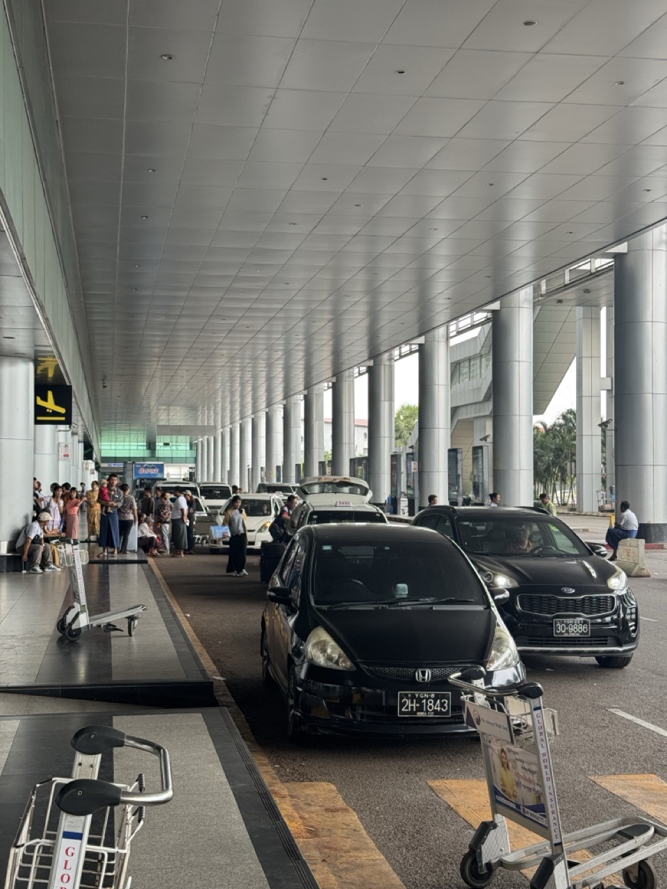 Getting around Yangon by Grab and on foot